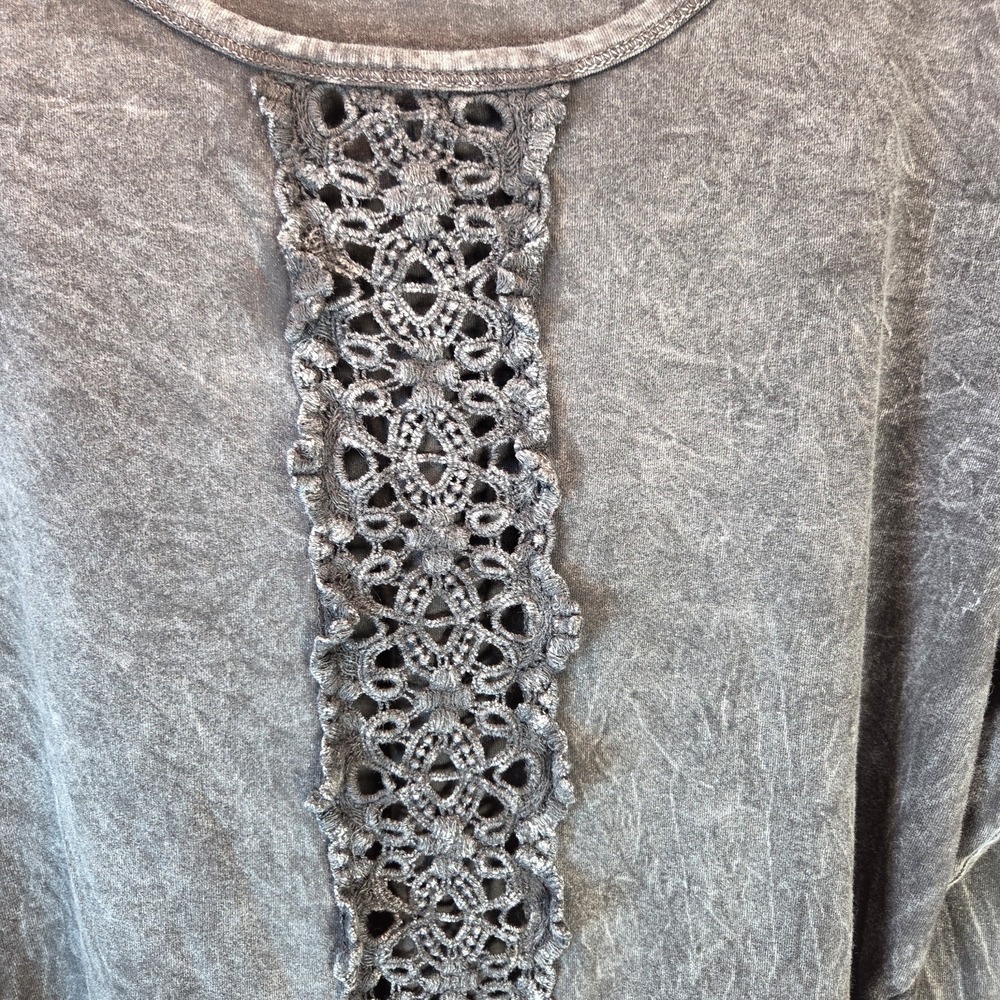 Daytrip Buckle Long Sleeved Mineral Washed Black Sz Large Goth Grunge HiLo Lace - Picture 2 of 9